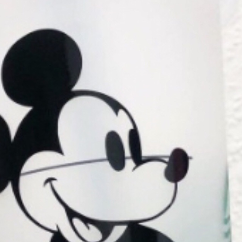 Meet your Posher, Leticia